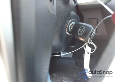 2015 Toyota Rav4 Le из США, поврежденный, VIN 2T3BFREV5FW327935